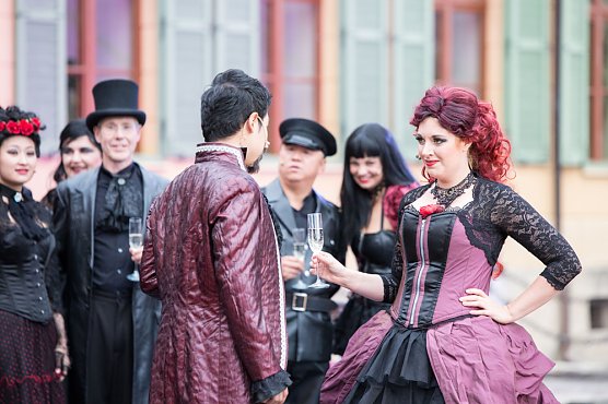 La traviata mit glanzvoller Premiere (Foto: Andr&aacute;s Dobi)