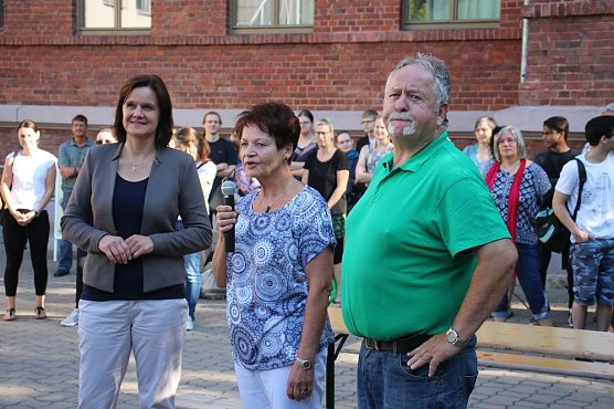 Schulfest des SBZ eröffnet (Foto: Karl-Heinz Herrmann) Schulfest des SBZ eröffnet (Foto: Karl-Heinz Herrmann)