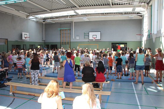 Vierte Klasse verabschiedet (Foto: Karl-Heinz Herrmann)