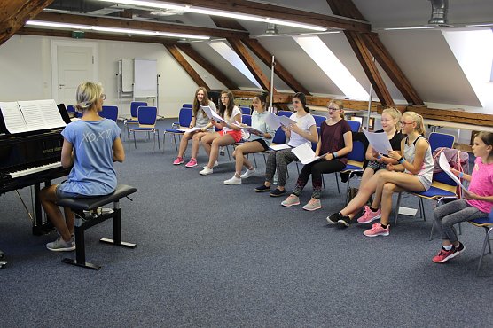 Jugendliche &uuml;ben f&uuml;r Musical (Foto: Th&uuml;ringer Landesmusikakademie)