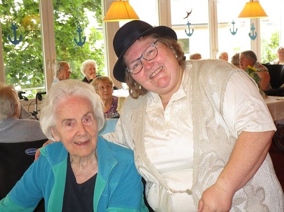 Sommerfest in der Seniorenresidenz (Foto: AWO) Sommerfest in der Seniorenresidenz (Foto: AWO)