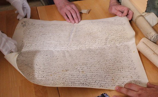 Historische Dokumente bis ins 15. Jahrhundert gefunden (Foto: Karl-Heinz Herrmann) Historische Dokumente bis ins 15. Jahrhundert gefunden (Foto: Karl-Heinz Herrmann)