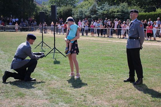 Wieder feierliche Vereidigung in Berka (Foto: Karl-Heinz Herrmann) Wieder feierliche Vereidigung in Berka (Foto: Karl-Heinz Herrmann)