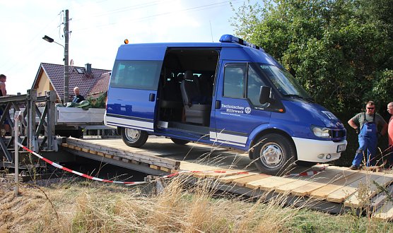 Brücke in Thalebra steht schon (Foto: Karl-Heinz Herrmann) Brücke in Thalebra steht schon (Foto: Karl-Heinz Herrmann)