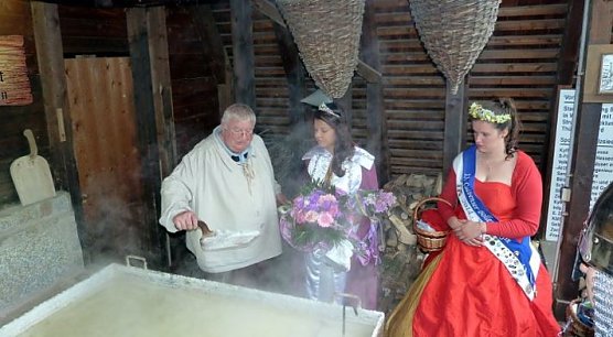 Kurstadt Bad Frankenhausen feiert 20 Jahre Schausieden (Foto: Karl-Heinz Herrmann) Kurstadt Bad Frankenhausen feiert 20 Jahre Schausieden (Foto: Karl-Heinz Herrmann)