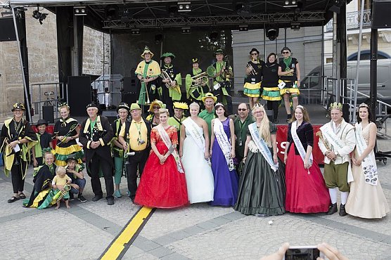Nachtrag zum Weinfest (Foto: Götz Starke) Nachtrag zum Weinfest (Foto: Götz Starke)