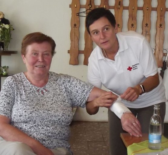 Erste Hilfe aufgefrischt im WB 4 (Foto: Thomas Leipold)