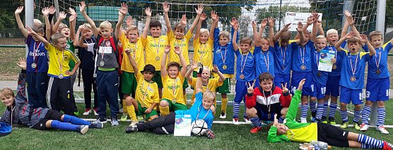 Ergebnis Fußballturnier der Grundschulen im Kyffhäuserkreis 2018 (Foto: Uwe Rüdiger) Ergebnis Fußballturnier der Grundschulen im Kyffhäuserkreis 2018 (Foto: Uwe Rüdiger)