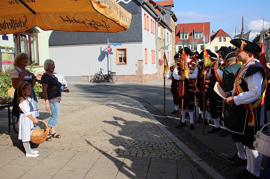 Hausm&auml;nner mit Umzug durch Bad Frankenhausen (Foto: Karl-Heinz Herrmann)