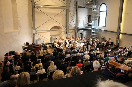 Bewegendes Konzert der Kreismusikschule (Foto: Karl-Heinz Herrmann) Bewegendes Konzert der Kreismusikschule (Foto: Karl-Heinz Herrmann)