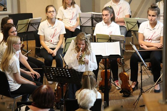 Bewegendes Konzert der Kreismusikschule (Foto: Karl-Heinz Herrmann) Bewegendes Konzert der Kreismusikschule (Foto: Karl-Heinz Herrmann)