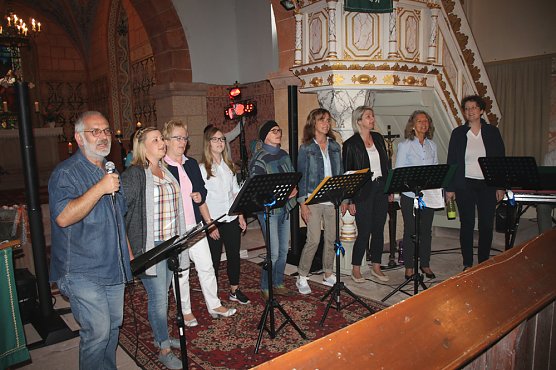 Kita-Jubiläum wie Volksfest gefeiert (Foto: Karl-Heinz Herrmann) Kita-Jubiläum wie Volksfest gefeiert (Foto: Karl-Heinz Herrmann)