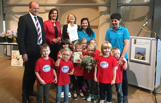 &Uuml;berraschung, Riesenfreude und Stolz in der Kindervilla (Foto: Kindervilla)