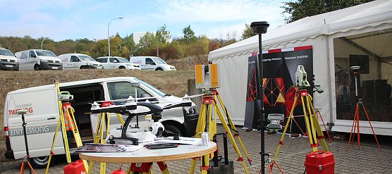 25 j&auml;hriges Betriebsjubil&auml;um bei der Vermessung (Foto: Karl-Heinz Herrmann)