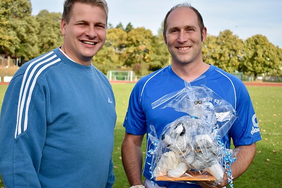 Das traditionelle Fu&szlig;ball-Spiel im Stadion an der Wipper (Foto: Peter M&ouml;bius)