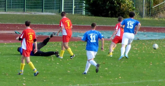 Das traditionelle Fu&szlig;ball-Spiel im Stadion an der Wipper (Foto: Peter M&ouml;bius)