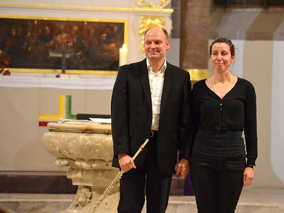 Freude auf beiden Seiten (Foto: Dr. Roland H&auml;rtel)