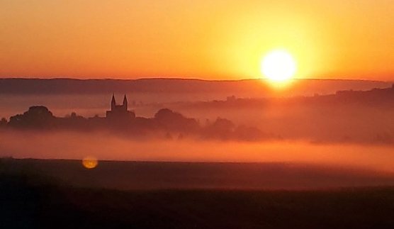Sonnenaufgang in M&uuml;nchenlohra (Landkreis Nordhausen) (Foto: Familie Becker)