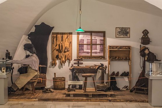 Vom Schuhmacherhandwerk zur Schuhfabrik (Foto: Regionalmuseum Bad Frankenhausen)
