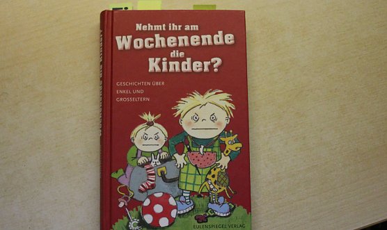 Vorlesen bei Junioren und Senioren (Foto: Karl-Heinz Herrmann)