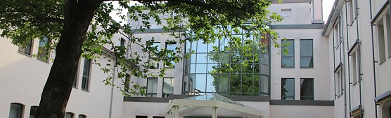 Krankenhaus (Foto: Karl-Heinz Herrmann) Krankenhaus (Foto: Karl-Heinz Herrmann)