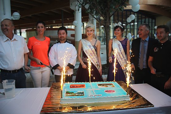Torte zum 20. Jahrestag (Foto: Karl-Heinz Herrmann)