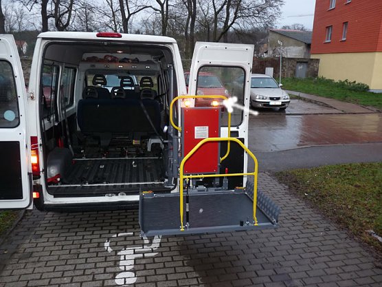 Neuer Schwenklift (Foto: Karl-Heinz Herrmann) Neuer Schwenklift (Foto: Karl-Heinz Herrmann)