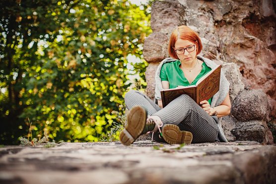 "Anouk&egrave;"- der zweite Roman von Tina H&ouml;rchner. (Foto: privat)