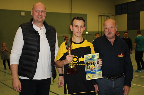 Spannendes Finale beim 11. Sponsorencup (Foto: Karl-Heinz Herrmann) Spannendes Finale beim 11. Sponsorencup (Foto: Karl-Heinz Herrmann)