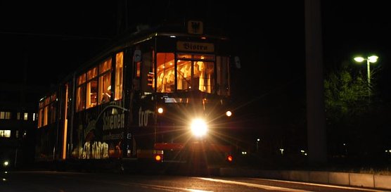 Tradítionell unterwegs (Foto: Verkehrsbetriebe) Tradítionell unterwegs (Foto: Verkehrsbetriebe)