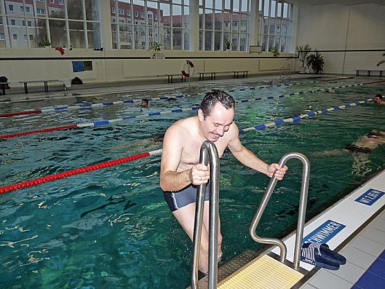 24 - Stunden Schwimmen begonnen (Foto: Karl-Heinz Herrmann) 24 - Stunden Schwimmen begonnen (Foto: Karl-Heinz Herrmann)