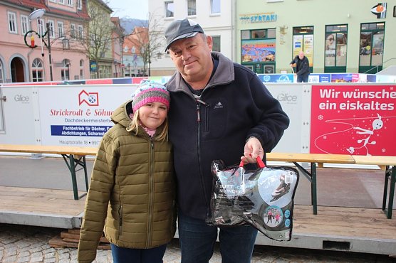 Kunsteisbahn in Sondershausen er&ouml;ffnet (Foto: Karl-Heinz Herrmann)
