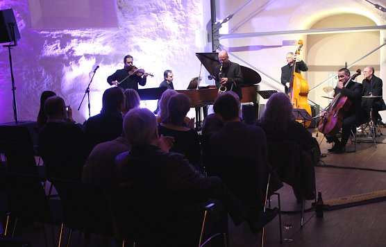 GJG in der Cruciskirche (Foto: Karl-Heinz Herrmann) GJG in der Cruciskirche (Foto: Karl-Heinz Herrmann)