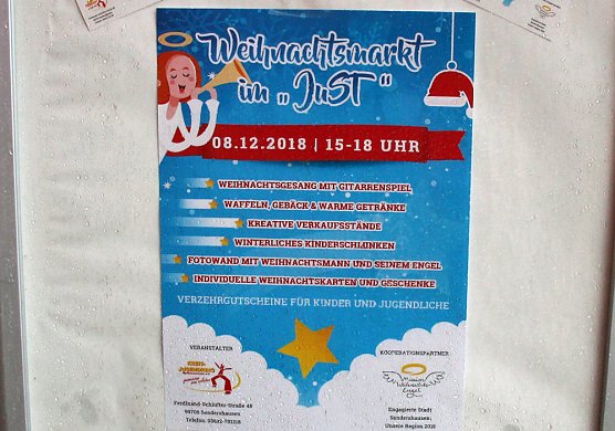 Weihnachtsengel im JUST (Foto: Karl-Heinz Herrmann)