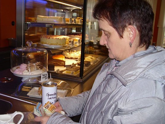 Spende für Alte Post Bewohner (Foto: Thomas Leipold) Spende für Alte Post Bewohner (Foto: Thomas Leipold)