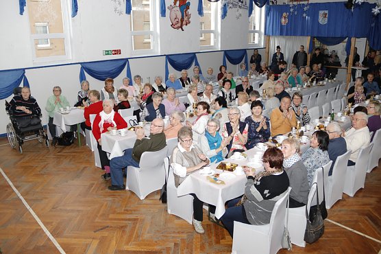 Mit Herz und Liebe von der Greußener Feuerwehr (Foto: FFW Greußen) Mit Herz und Liebe von der Greußener Feuerwehr (Foto: FFW Greußen)