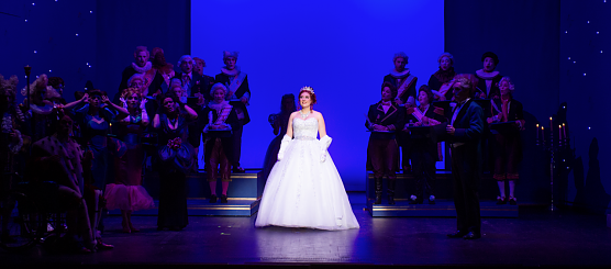 Zinzi Frohwein (Cendrillon) (Foto: Marco Kneise) Zinzi Frohwein (Cendrillon) (Foto: Marco Kneise)