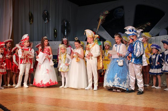 Toller Schulfasching XXL (Foto: Karl-Heinz Herrmann) Toller Schulfasching XXL (Foto: Karl-Heinz Herrmann)