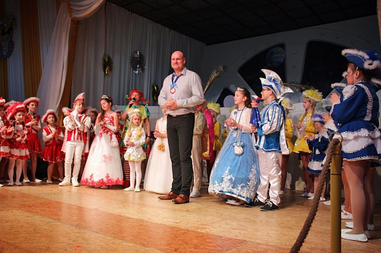 Toller Schulfasching XXL (Foto: Karl-Heinz Herrmann) Toller Schulfasching XXL (Foto: Karl-Heinz Herrmann)