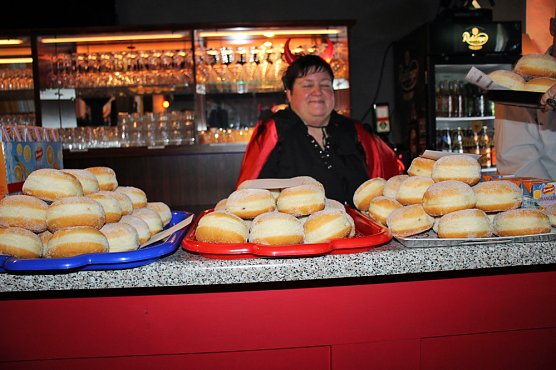 Toller Schulfasching XXL (Foto: Karl-Heinz Herrmann) Toller Schulfasching XXL (Foto: Karl-Heinz Herrmann)