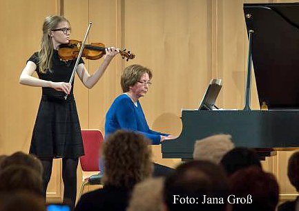 Abschlusskonzert des Frühjahrscamps für junge Geiger (Foto: Jana Groß) Abschlusskonzert des Frühjahrscamps für junge Geiger (Foto: Jana Groß)
