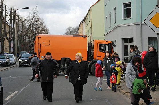 Der Rosenmontagsumzug in Sondershausen (2) (Foto: Karl-Heinz Herrmann)