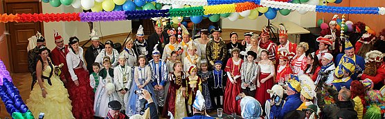 Rosenmontagsumzug nass gemacht (Foto: Karl-Heinz Herrmann)