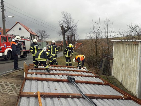 Sturmschaden in Wasserthaleben. (Foto: Feuerwehr Wasserthaleben)
