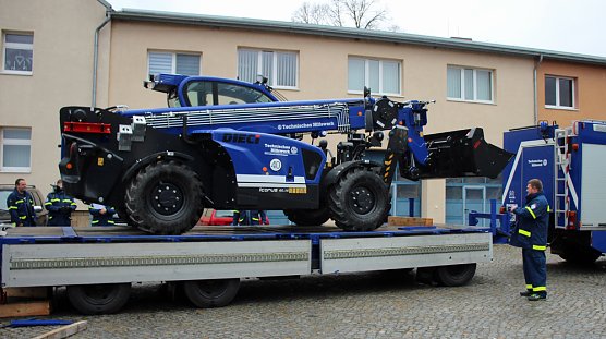 Neue Technik f&uuml;r den THW Sondershausen (Foto: Karl-Heinz Herrmann)