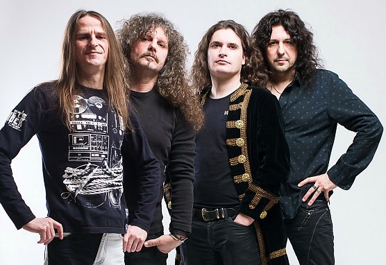 Four Roses im Konzert (Foto: Four Roses &copy; Andreas MatthesKOCMOC.NET)