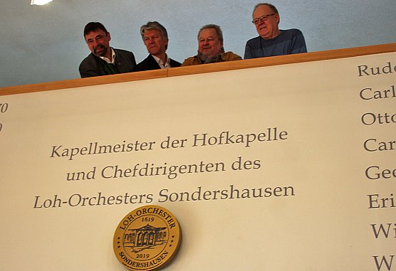 Medaille an ihrem endgültigen Platz (Foto: Karl-Heinz Herrmann) Medaille an ihrem endgültigen Platz (Foto: Karl-Heinz Herrmann)