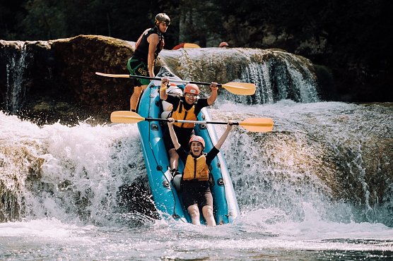 Gemeinsam erkunden (Foto: Flash Pack)