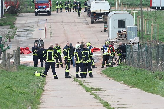 Ausgelaufenes Ammoniumnitrat... (Foto: Silvio Dietzel)