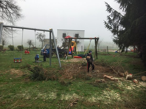 Niederb&ouml;sa- Ein Dorf macht sich sch&ouml;n (Foto: Alice Mattauch)